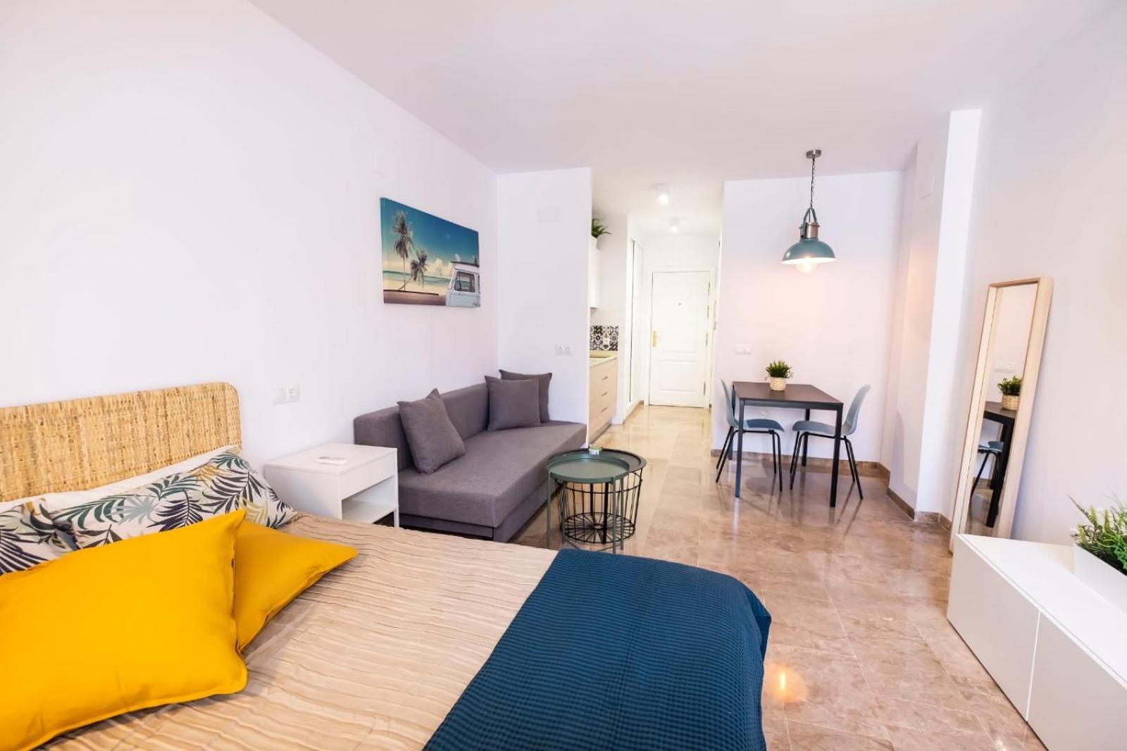 Apartment Modern & Cozy Excellent Location Near